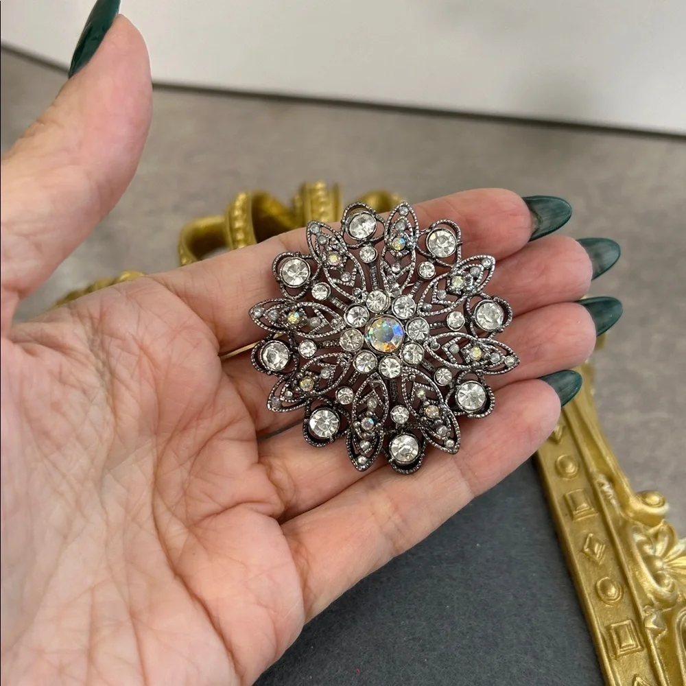 Vintage Liz Claiborne rhinestone brooch